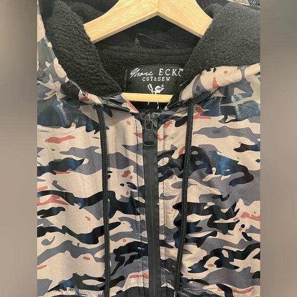 Marc Echo cut&sew large Black and khaki camo print fleece lined jacket - Picture 4 of 7